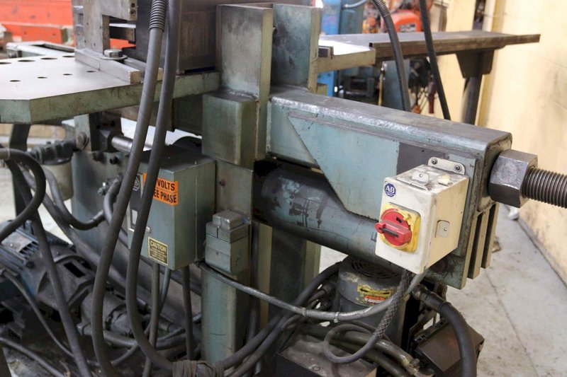 RICHARDS MODEL #MUB001 HYDRAULIC BENDER; STOCK #68712