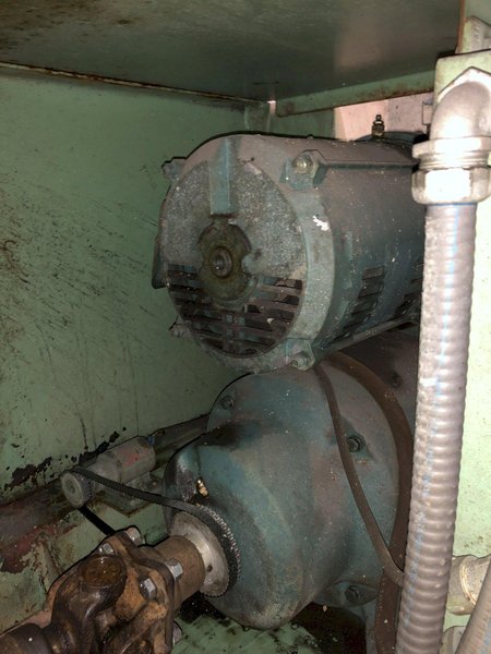 4 CUBIC FOOT ELECTRO-DEBURRING COMPANY  MODEL #R32 TUB TYPE VIBRATORY FINISHING MACHINE : STOCK #17209