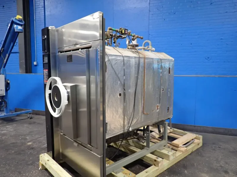 AMSCO 50" X 20" X 28" STERLIZIER   -  R785