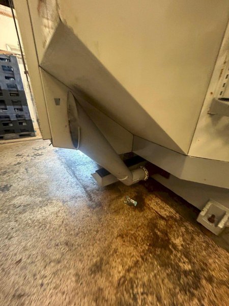 Haas EC-300 300mm CNC HMC, 2006 – Through Spindle Coolant, 8K Spindle