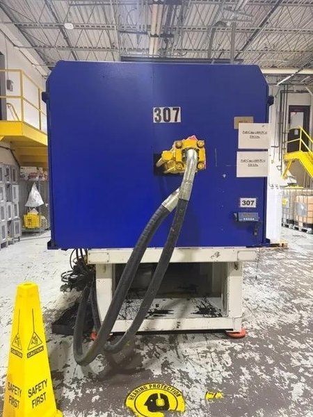 650 Ton 89.6 oz Shot Size Van Dorn 650HT-4300 Injection Molding Machine, 2006