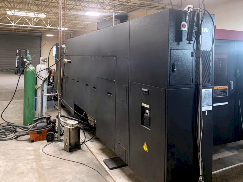 Amada LCG-3015 CO2 Laser