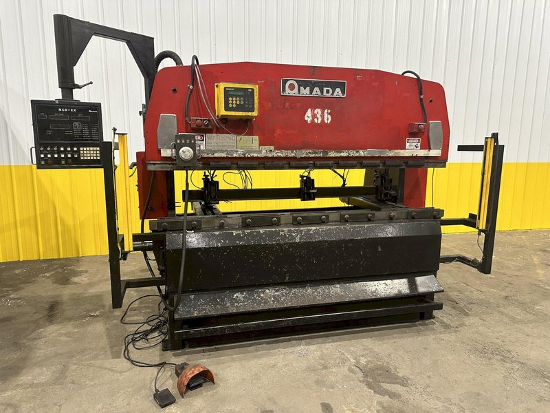 80 TON x 8' AMADA MODEL #RG-80 HYDRAULIC PRESS BRAKE NC9-EX CONTROL: STOCK #19753