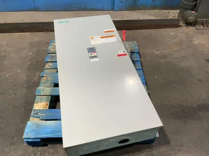 Siemens  400 Amps  Heavy Duty Safety Switch  - Hf365