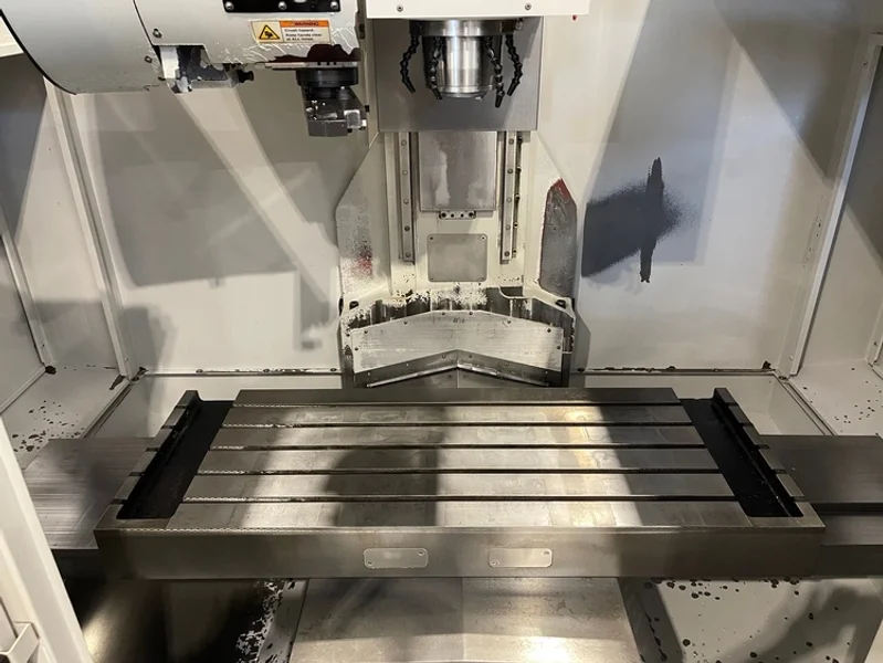 MILLTRONICS VM20 CNC Vertical Machining Center 2011’ 15K USA #6898