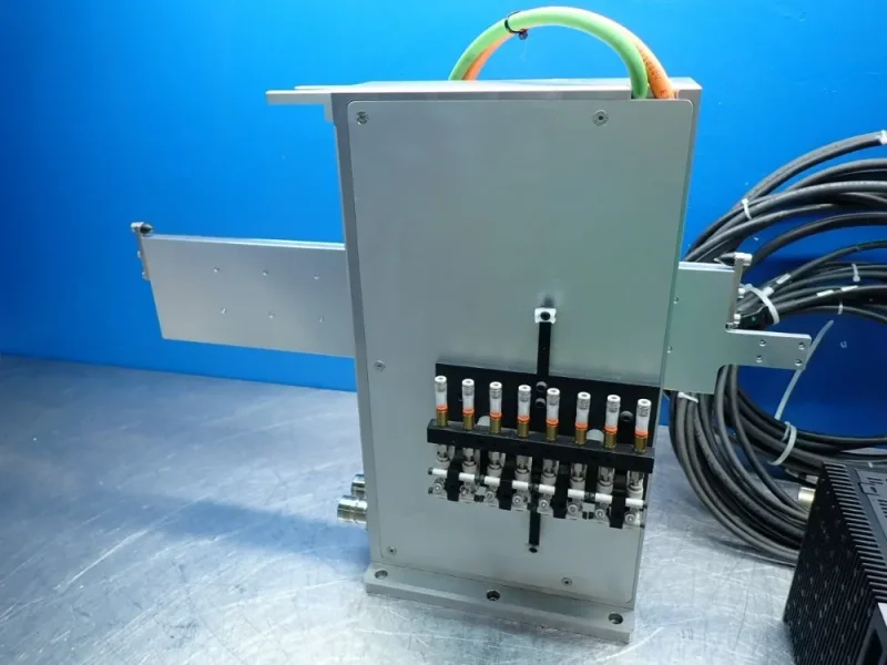OMRON ACCURAX LINEAR MOTOR PICK &amp; PLACE SYSTEM  -  R88L-ES-PM-C110-B300-0001