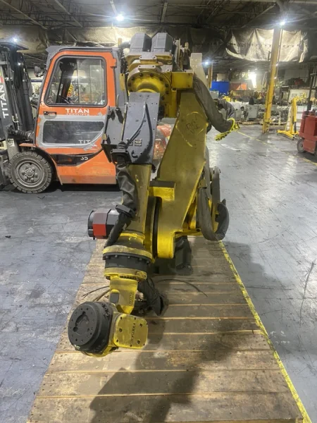FANUC – R-2000iA/100P PARTS ONLY