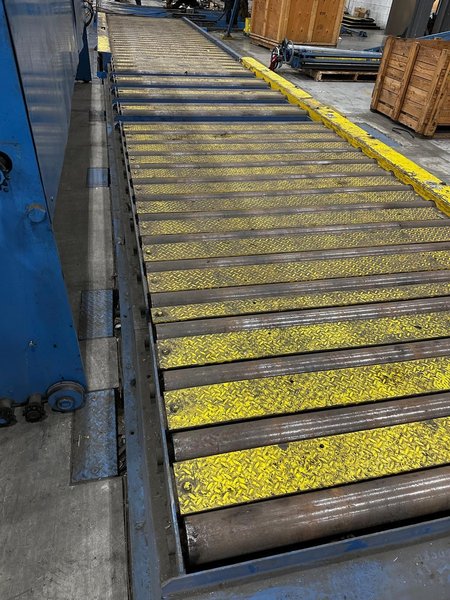 51&#039; Powered Floor Mounted Exit Conveyor