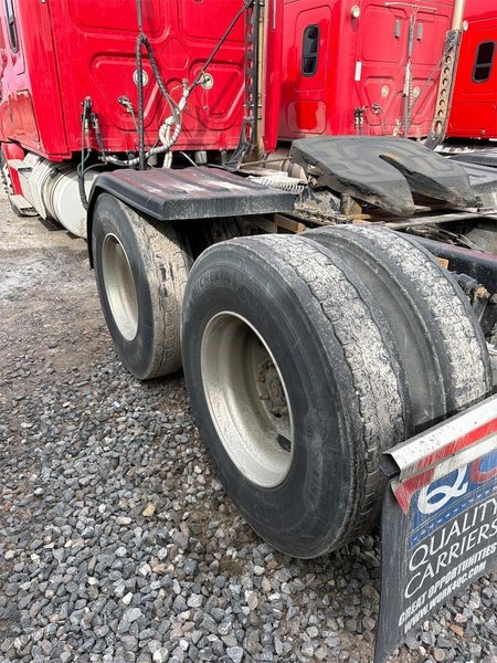 2020 Freightliner Cascadia 1FUJHHDV4LLLC1676