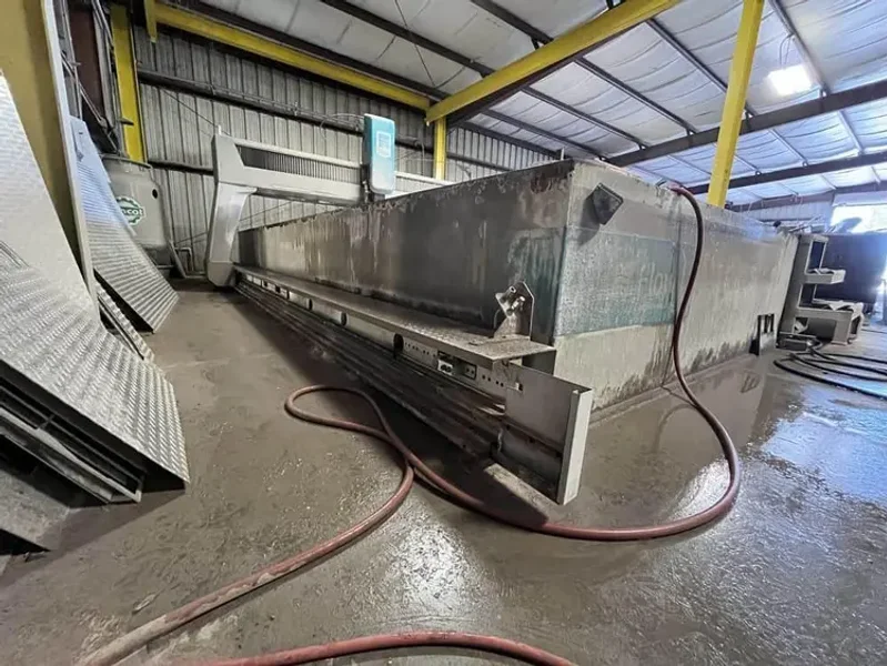 2013 FLOW MACH 4 3070C | Waterjet Cutters