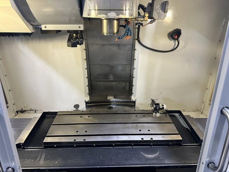 Haas VF-2SS VMC, 2007 – Probe, Chip Auger, 4th Axis Drive