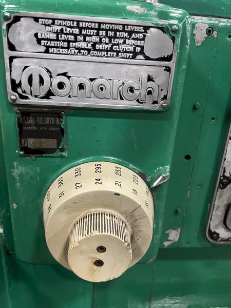 28"/19" x 144" MONARCH ENGINE LATHE, MODEL 2516, INCH/METRIC THREADING, 18" 4 JAW CHUCK, STEADY REST, 12 - 1500 RPM, NEWALL C-80 READOUT, #51411