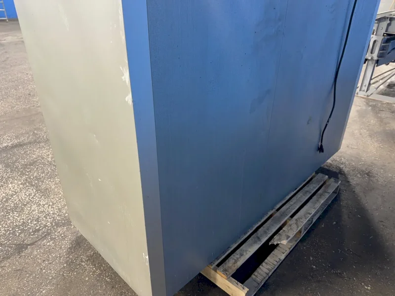 McCALL COMMERCIAL REFRIGERATOR  -  7-7070T