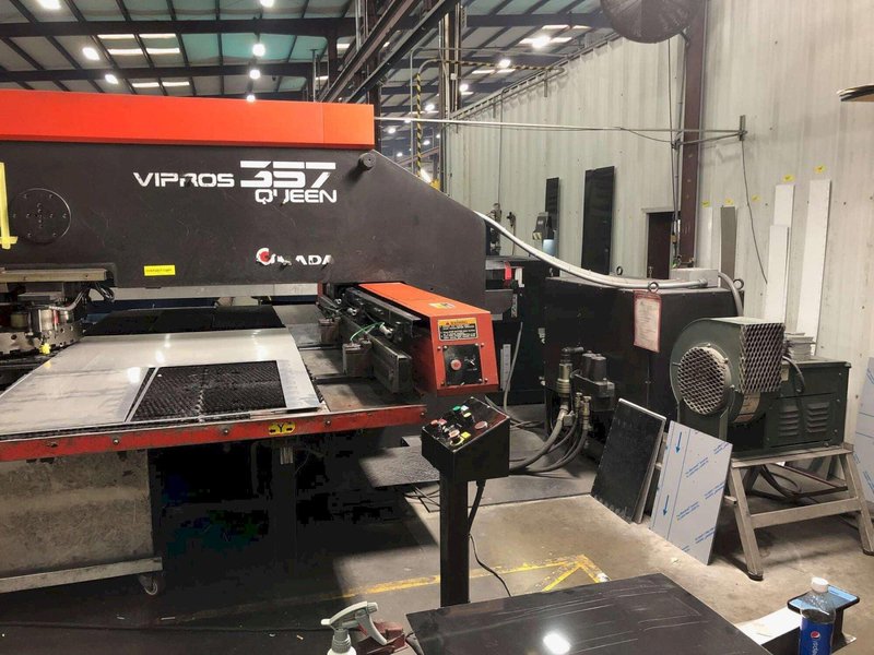 Amada Vipros Queen Turret Punch, 2004