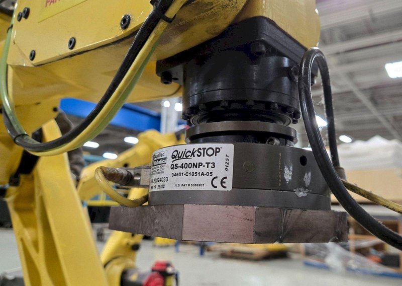 M-6IB ROBOT / R-J3IB CONTROLLER USED