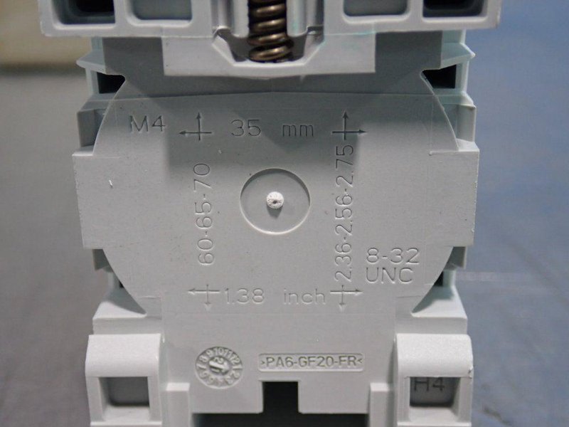ALLEN-BRADLEY CONTACTOR  -  100-E26KD00