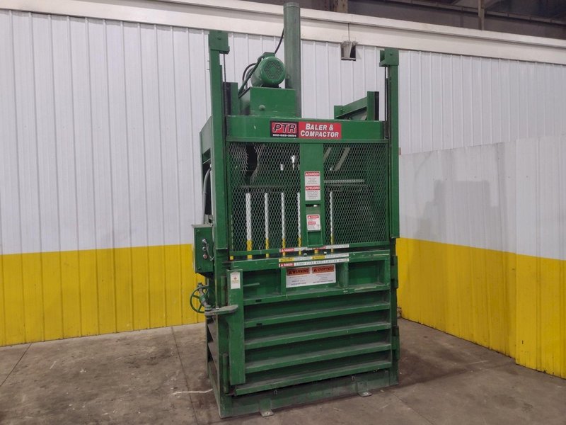 30" X 48" PTR MODEL #3400HD HYDRAULIC VERTICAL BALER: YOBRO #25712