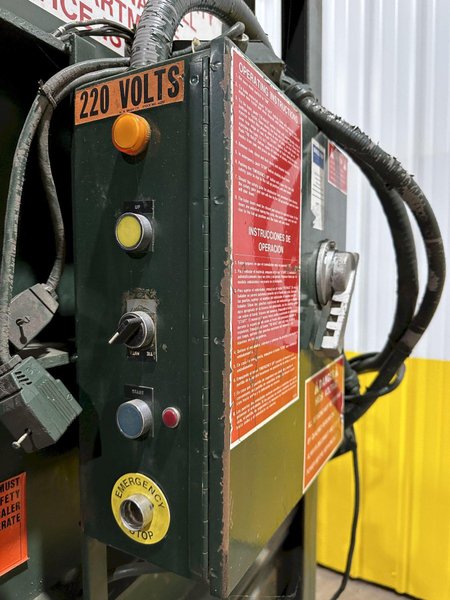 60&quot; X 30&quot; X 20HP PIQUA MODEL #30 VERTICAL HYDRAULIC CARDBOARD BALER: STOCK 17412