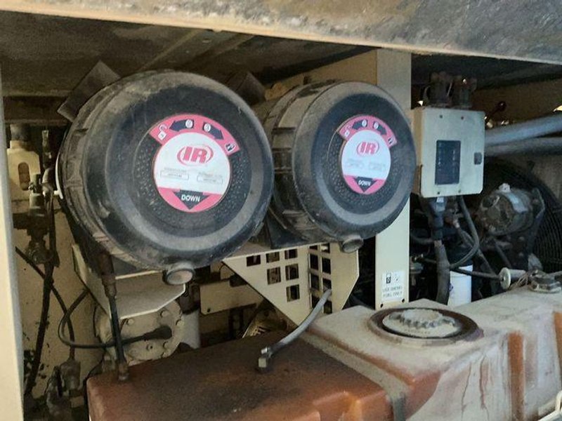 Ingersoll Rand 93 Kw Diesel Portable Air Compressor - Xp375wir