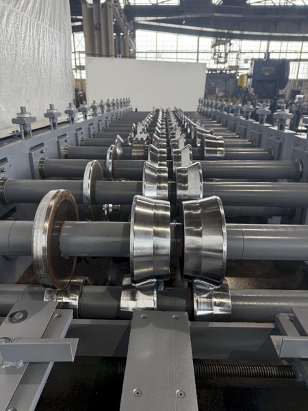 15 STAND X 3&quot; X 42&quot; RS PEARSON ROLLFORMER TOOLED FOR 16&quot; SHADOW PANEL: STOCK #16969