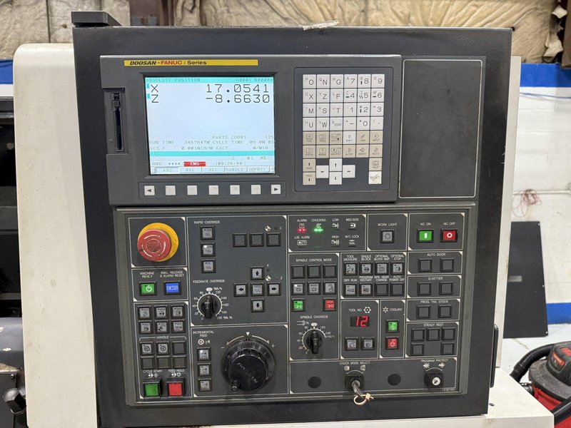 2011 Used Doosan Lynx 300 CNC Lathe For Sale