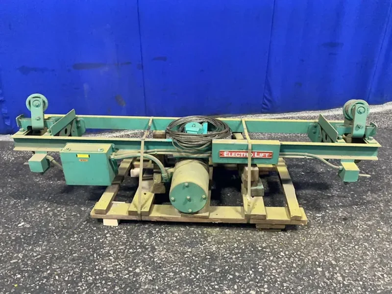 .5 TON HOIST