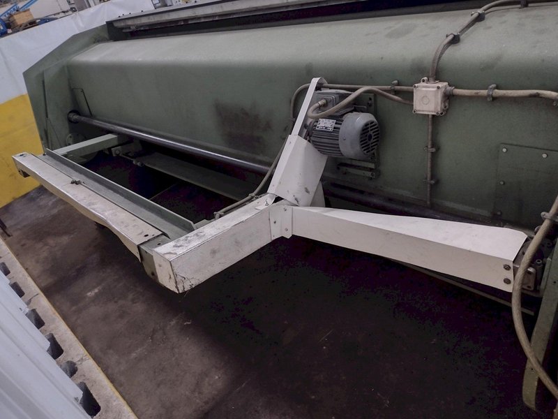 12&#039; X 9 GA (.156&quot;) ADIRA MODEL #GHO-0437 HYDRAULIC SHEAR: STOCK #16384