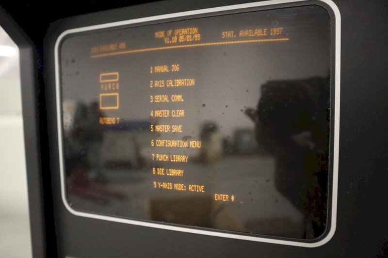 Hurco PA65-25 CNC Hydraulic Press Brake, 71 Ton x 98&quot;, Hurco AutoBend 7 Control and Back Gauge, Large Assortment of Dies