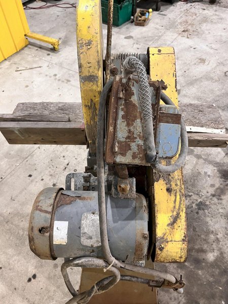 7.5 HP EVERETT MODEL 14-16 ABRASIVE CUTOFF SAW: STOCK #19602