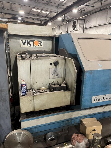 22" X 120" VICTOR (2002) MODEL #22120-DCL CNC LATHE: STOCK #18686