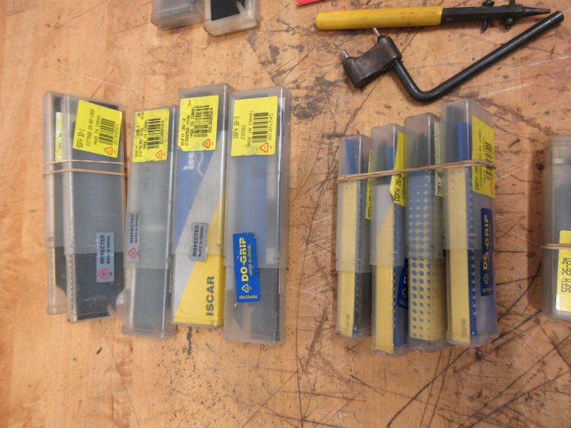 Cutoff Holders and Inserts, Iscar, Sandvik, Kennametal,  **Mostly New**- Auction Item