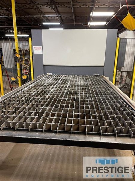 LVD-Strippit Lynx 3015 2 KW Fiber Laser