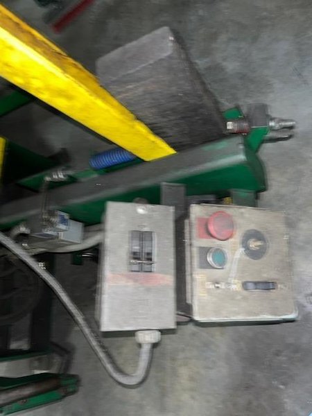 5,500 LB X 50" OD AWC MODEL #F-200 HORIZONTAL PALLET TYPE COIL REEL UNCOILER: STOCK# 3979