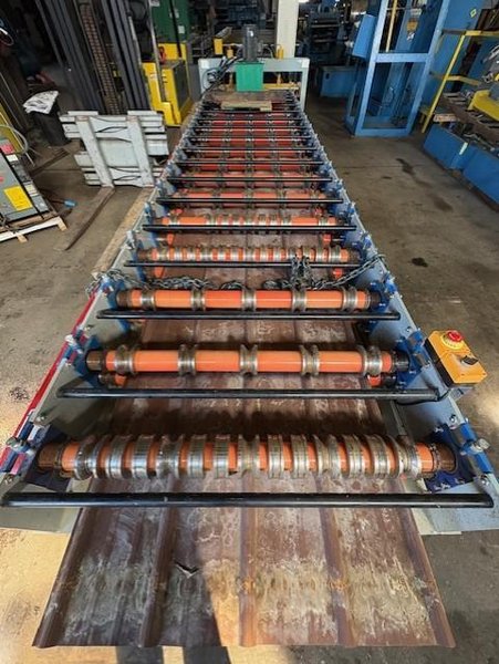 36&quot; TUFF RIB 1.5 SERIES 16 STAND AG PANEL ROLL FORMER LINE WITH PRECUT TRIM BLANK OPTION AND 10,000LBS MANUAL UNCOILER STOCK# 4163