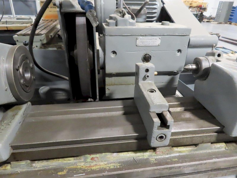 Universal ID/OD Grinder with 2-Axis DRO with ID Grinding Attachment and Acu-Rite 2-Axis DRO- Auction Item