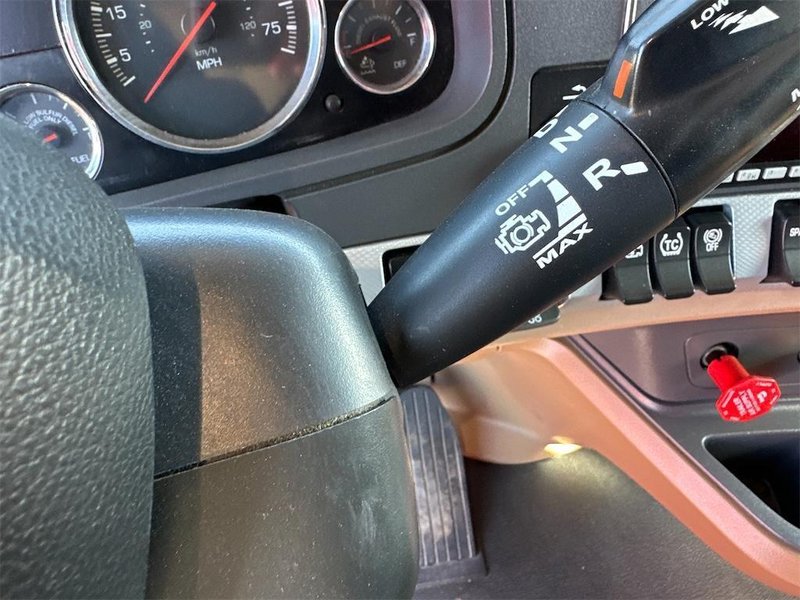 2022 Kenworth T680 1XKYD49X9NJ466983