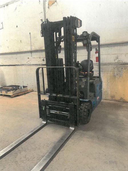BYD ECB18-3W 4,000-Lb 3-Wheel Electric Forklift, 2023 (4)