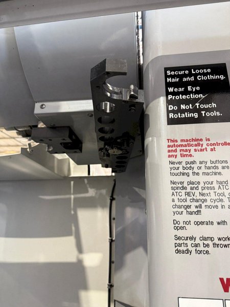 Haas VF-5B/40 CNC Vertical Machining Center – Mill