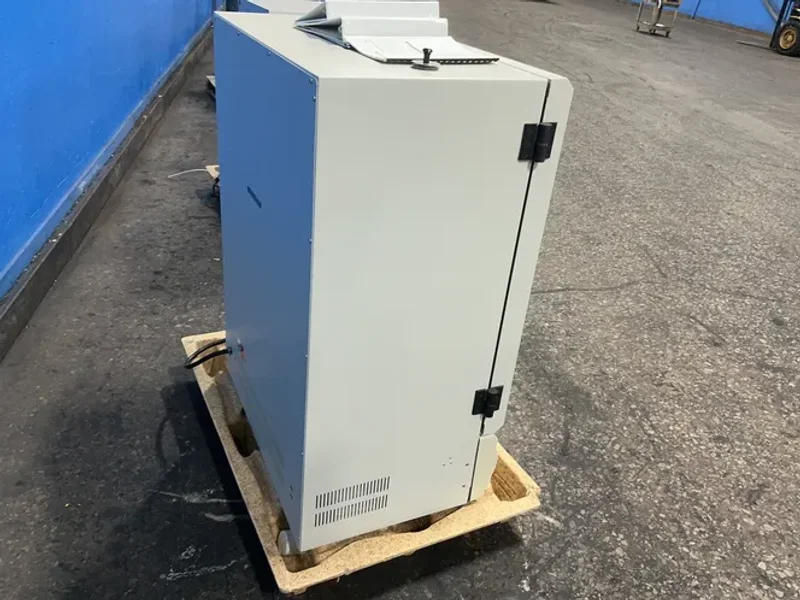 Lindberg/blue M 260° C Electric Gravity Oven - Go1350a-1