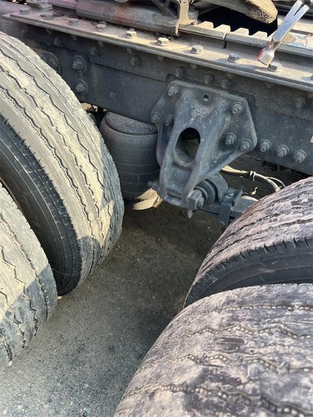 2022 Kenworth T680 1XKYD49X5NJ489855