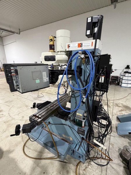 SWI TRAK DPMSX 2P, 3 Axis CNC Bed Mill