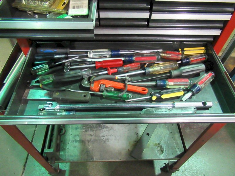 Craftsman 12-Drawer Tool Chest on Rolling Cart with Caster and Contents- Auction Item