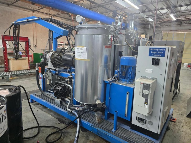 Hennecke HIGHLINE 650 Polyurethane Metering &amp; Mixing System with MT 18-2 Mixhead, 2016