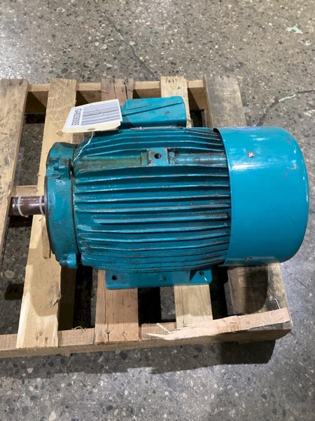 BROOK CROMPTON CC4N0105C 10HP MOTOR, 3PH, 1740 RPM USED