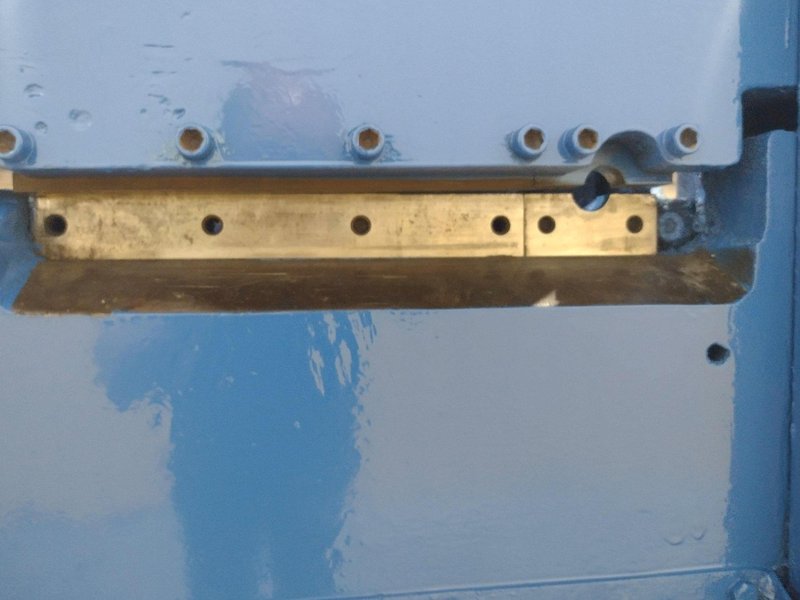 50 TON PIRANHA MODEL #P50 HYDRAULIC IRONWORKER: STOCK #23214