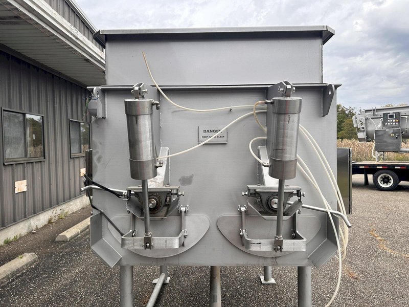 Mepaco Model: 170  - 2000lb Capacity Mixer-Blender w/Dual Ribbons