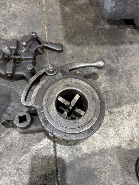 2&quot; OSTER MODEL #702 LB STATIONARY DIE PIPE THREADER: STOCK #22858