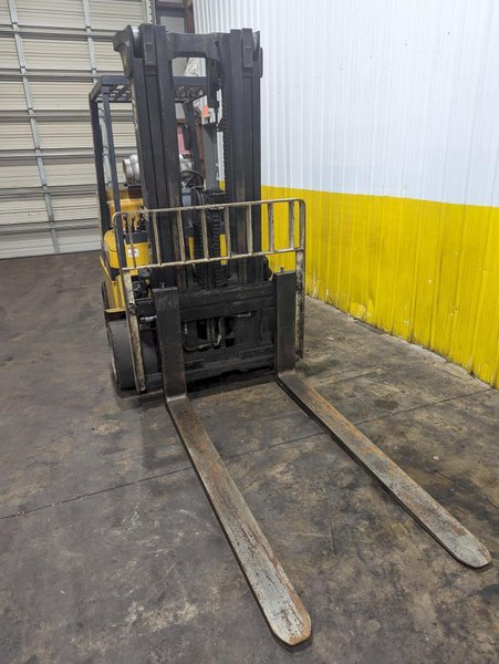 12,000 LBS YALE MODEL #GLC120M LP-GAS FORKLIFT: STOCK #18842