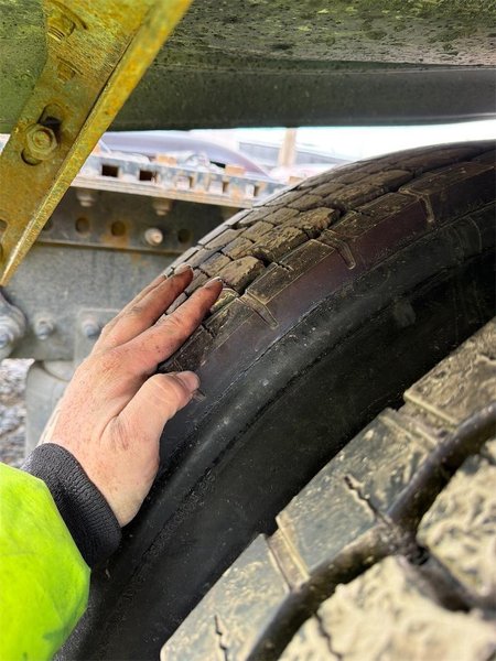 2020 Freightliner Cascadia 1FUJHHDV4LLLC1676