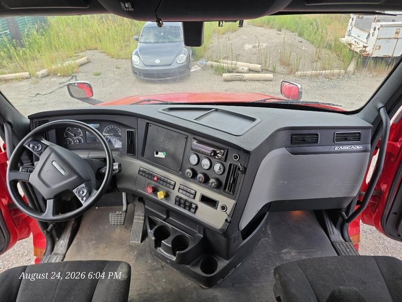2020 Freightliner Cascadia 1FUJHHDV1LLLC1683